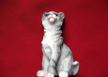 Kot -Realistyczny kotek - figurka - 6,5 x 4 x 4 cm mały