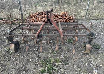 Kultywator z wałkiem