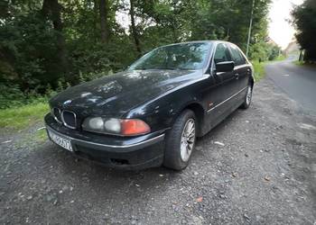 BMW e39 523i uszkodzone