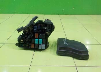 CIVIC VIII 07r SEDAN 4D skrzynka bezpiecznikow SND-J010