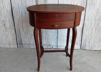 antyczny, owalny stolik niciak w stylu ludwikowskim / 526