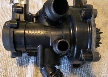 Regulator termostatu wraz z pompą wody Tiguan 2 2.0 TSI 061L 121 111J