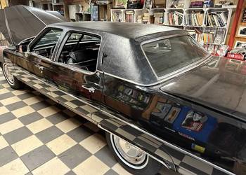 Cadillac Fleetwood 1973 1974 1975 1976 dach vinylowy Cadillac Fleetwood 1973 1974 1975 1976 dach vinylowy