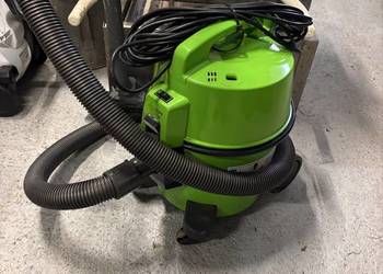 Odkurzacz Hitachi CV-400 Odkurzacz Hitachi CV-400