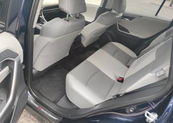 RAV4 EXECUTIVE 4X4 POLSKA