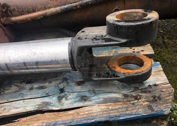 John Deere 3400 3415 3420 Siłownik Wychyłu Łyźki Zamek