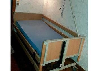 Łóżko rehabilitacyjne na pilota dla chorego fizjoterapeutyczne