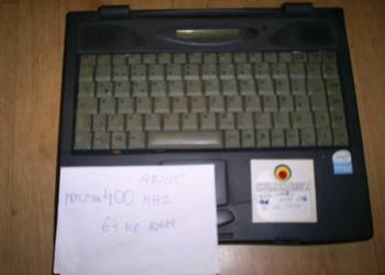 stary laptop Pentium III MMC-2