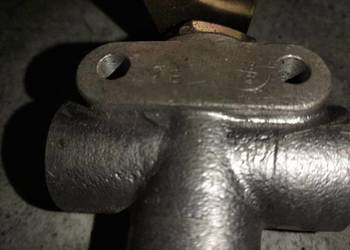 Zawór paliwowy lewy, szeroka blaszka STAR 266