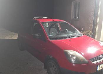 Sprzedam Forda fieste