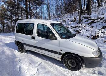 Peugeot Partner,2001r, 1,9 D, SCT,6 os, przewóz niepełnosprawnego, najazd