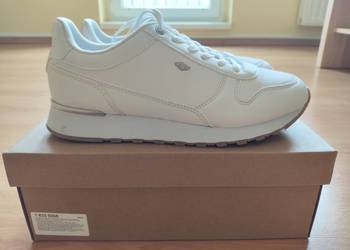 Buty damskie sportowe 4F