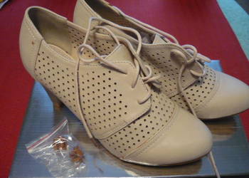 Buty ażurowe beżowe Fei UX