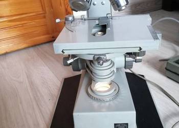Mikroskop biologiczny Carl Zeiss Jena.