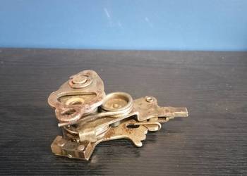 Mechanizm zmiany biegów od silnika jawa 50