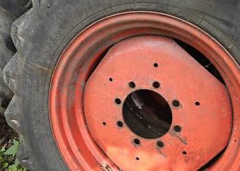 16.9 r30 koło Claas z felgą Pirelli