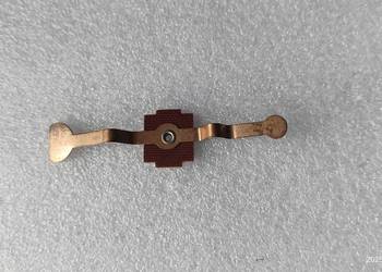 Blaszka kontaktowa z izolatorem do lok. VT 137 Piko H0