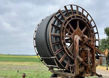 Deszczownia szpulowa PERROT TRZ125/480 Hydraulicznie opuszczane podpory