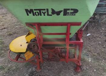 Rozsiewacz do wapna i nie tylko motyl kłos