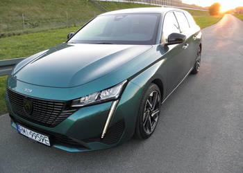 Peugeot 308 1,2 130KM LED NAVI Klimatronik pół-skóra Kamera jak nowy