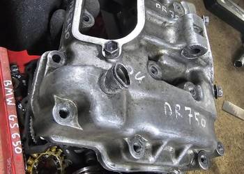Suzuki DR 750 pokrywa głowicy dekiel głowica górna silnika DR750 dr800 800