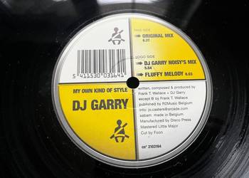 DJ Garry - My Own Kind Of Style - Hard Trance