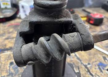 Stary lewarek podnośnik