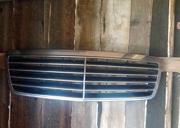 Grill Mercedes w208