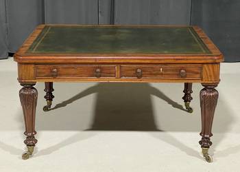 Antyczne biurko / stół, orzech skóra, Anglia, XIX w., kółka jezdne