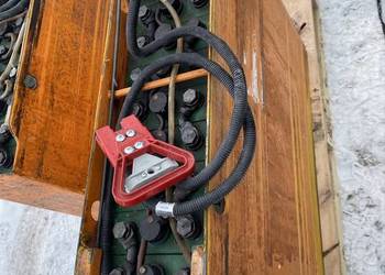 Zestaw baterii hoppecke + prostownik