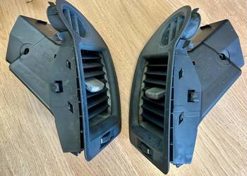 Kratka nawiewu boczna kierowcy pasażera Renault Megane