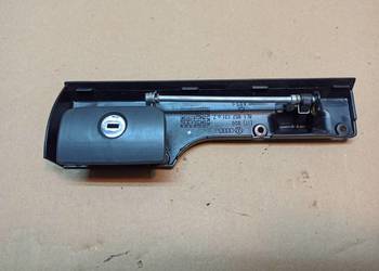 Klamka schowka pasażera Audi A3 8L 8L1857131