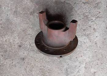 Piasta bębna młócącego  przesuwana do kombajnu bizon z 40 z50 Piasta bębna młócącego  przesuwana do kombajnu bizon z 40 z50