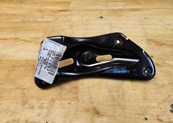 SKODA OCTAVIA II 1Z0 WSPORNIK LEWY UCHYT MOCOWANIE BŁOTNIKA 1Z0810679F SKODA OCTAVIA II 1Z0 WSPORNIK LEWY UCHYT MOCOWANIE BŁOTNIKA 1Z0810679F