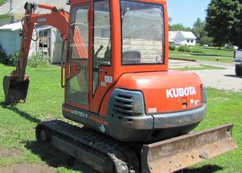 KUBOTA KX 121-2 SIŁOWNIK POMPA BLOK ZAWÓR GWIAZDA WIENIEC RAMIE