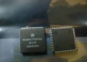 MC68HC711E9CFN3  MOTOROLA plcc52 100%oryginał