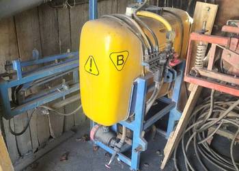 Opryskiwacz polowy 300l