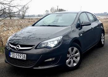 Opel Astra J