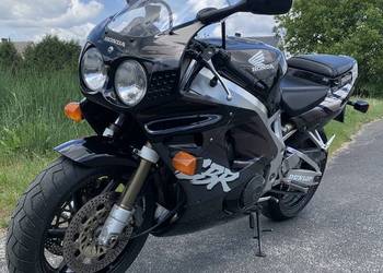 Honda CBR 900 FireBlade SC28 1992 zarejestrowany