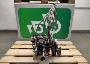 Rozdzielacz hydrauliczny 227397 77000273 Renault 180.94 TZ