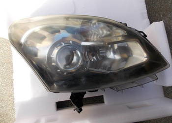 Reflektor przedni xenon Renault Koleos I prawy 26010JY