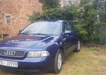 Audi A4    1,8  wzorowa