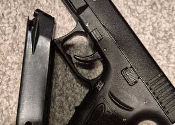 Pistolet hukowy Phantom 5,6mm