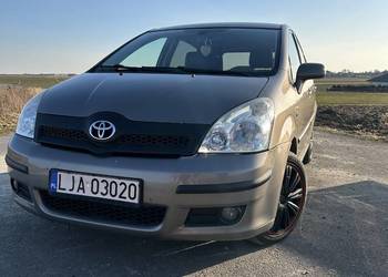 Toyota Corolla Verso 1.8 129 KM