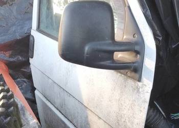 Drzwi Volkswagen Transporter T4 białe 2 sztuki oraz drzwi przesuwne z szyba