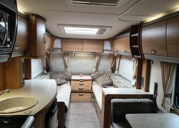 Swift Challenger z motor mover