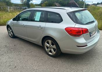 Opel Astra J 1.3 diesel 95km 2011r