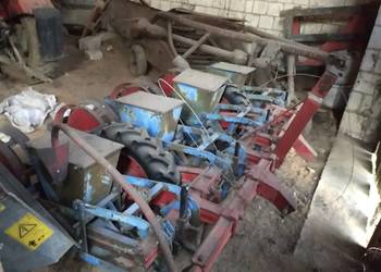 Sadzarka do kukurydzy 4-rzędowa | kompletna | stan dobry