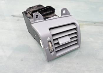 Kratka nawiewu prawa mercedes w210 2108301854