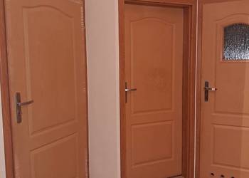 Oddam 8 szt. skrzydeł drzwiowych z klamkami/zamkami